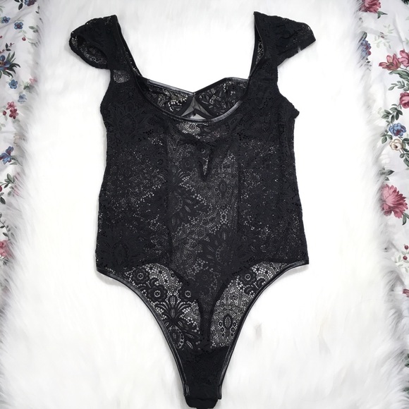 VS FAUX LEATHER TRIM TEDDY BODYSUIT SZ LARGE - Picture 3 of 8